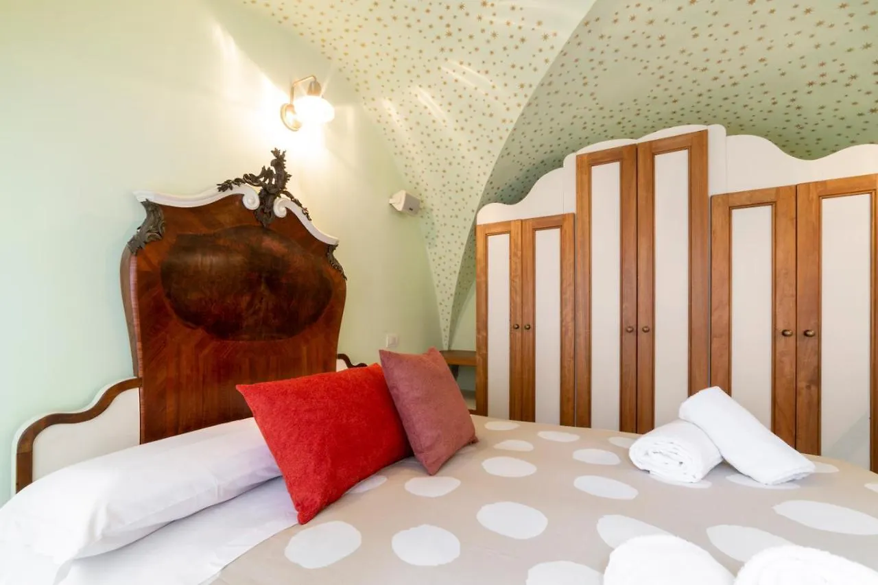 Apartment The Paintress Home With Private Patio Florence Italy