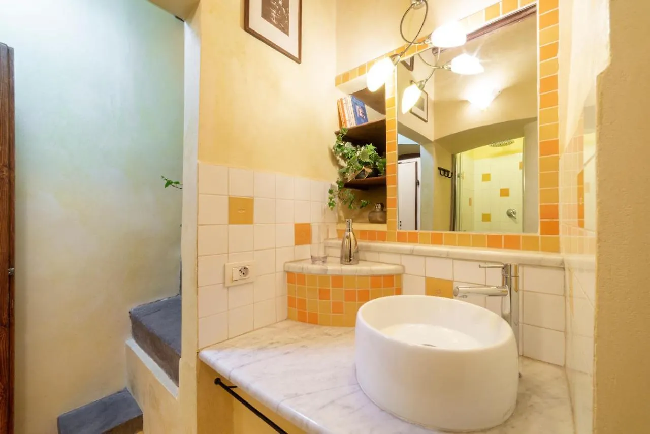 The Paintress Home With Private Patio Florence 0*,